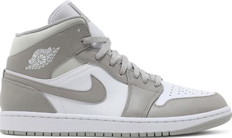 nike air jordan 1 mid grijs|jordan retro 1 sneakers.